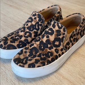 Steve Madden leopard print sneakers size 8